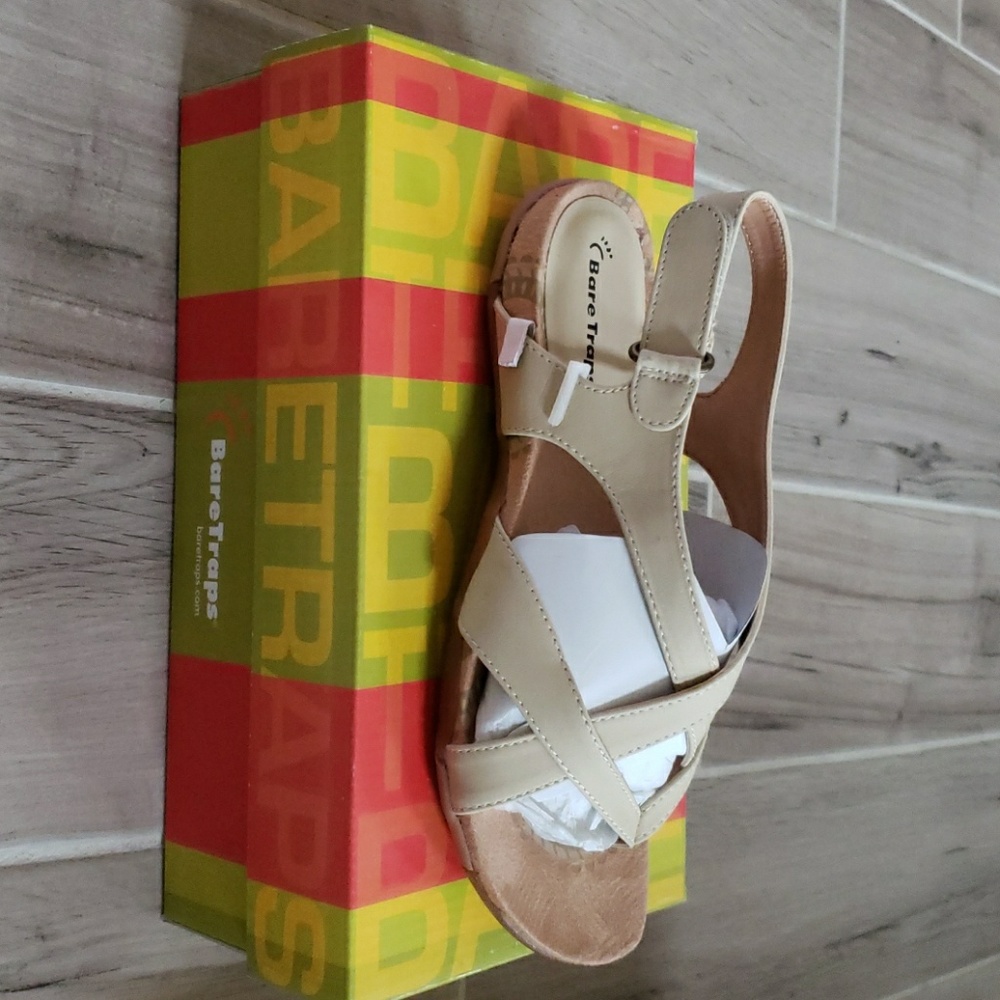 Bare Traps Sandals Bone